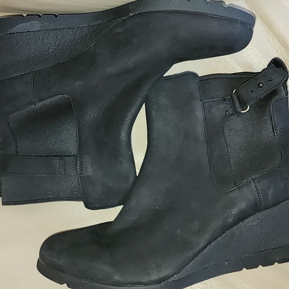 UGG Womens Indra Waterproof Black Wedge Ankle Boots Size 10 Preowned - Picture 8 of 14
